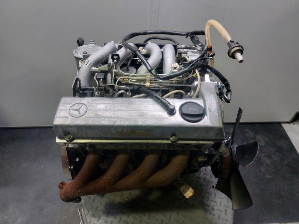 moteur mercedes 190   4 cylindre